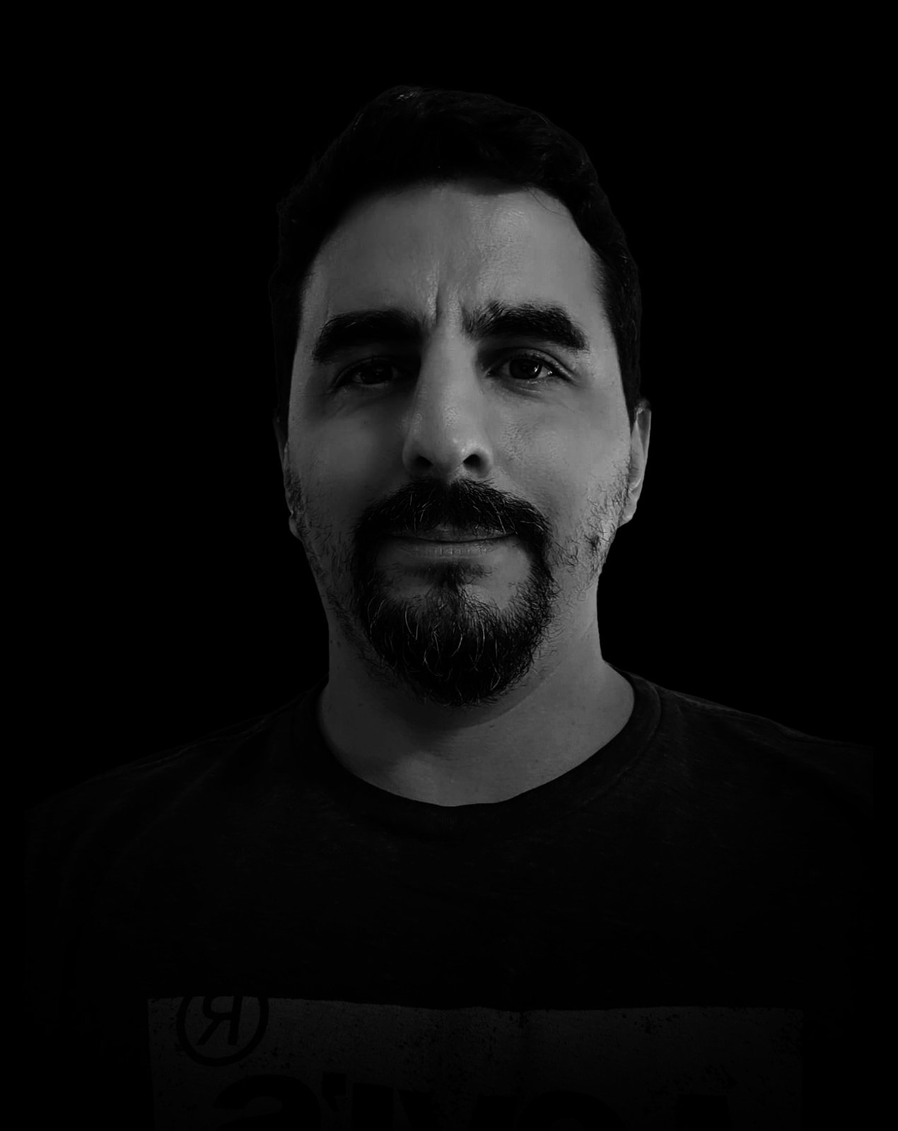Retrato de Facundo Galindez, diseñador gráfico y web en Córdoba
